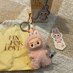 POPMART Pin for Love - G